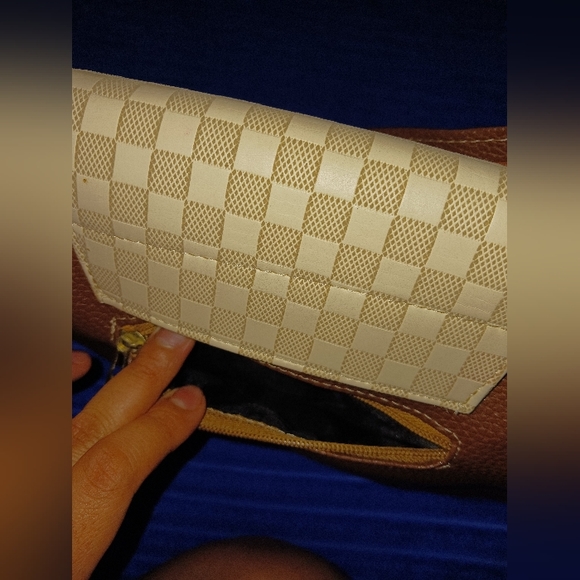 Purse - Picture 8 of 12